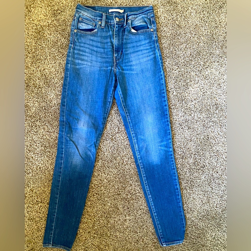 Levi’s Super Skinny Mile High Denim 28